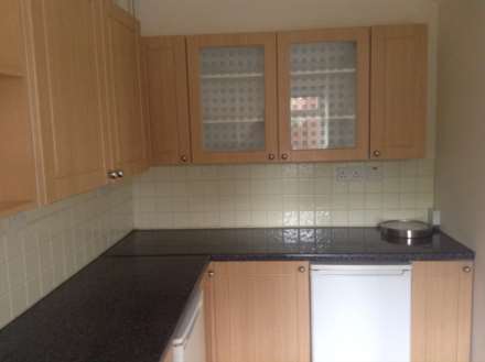 Sandringham Court, Dorchester, Image 32