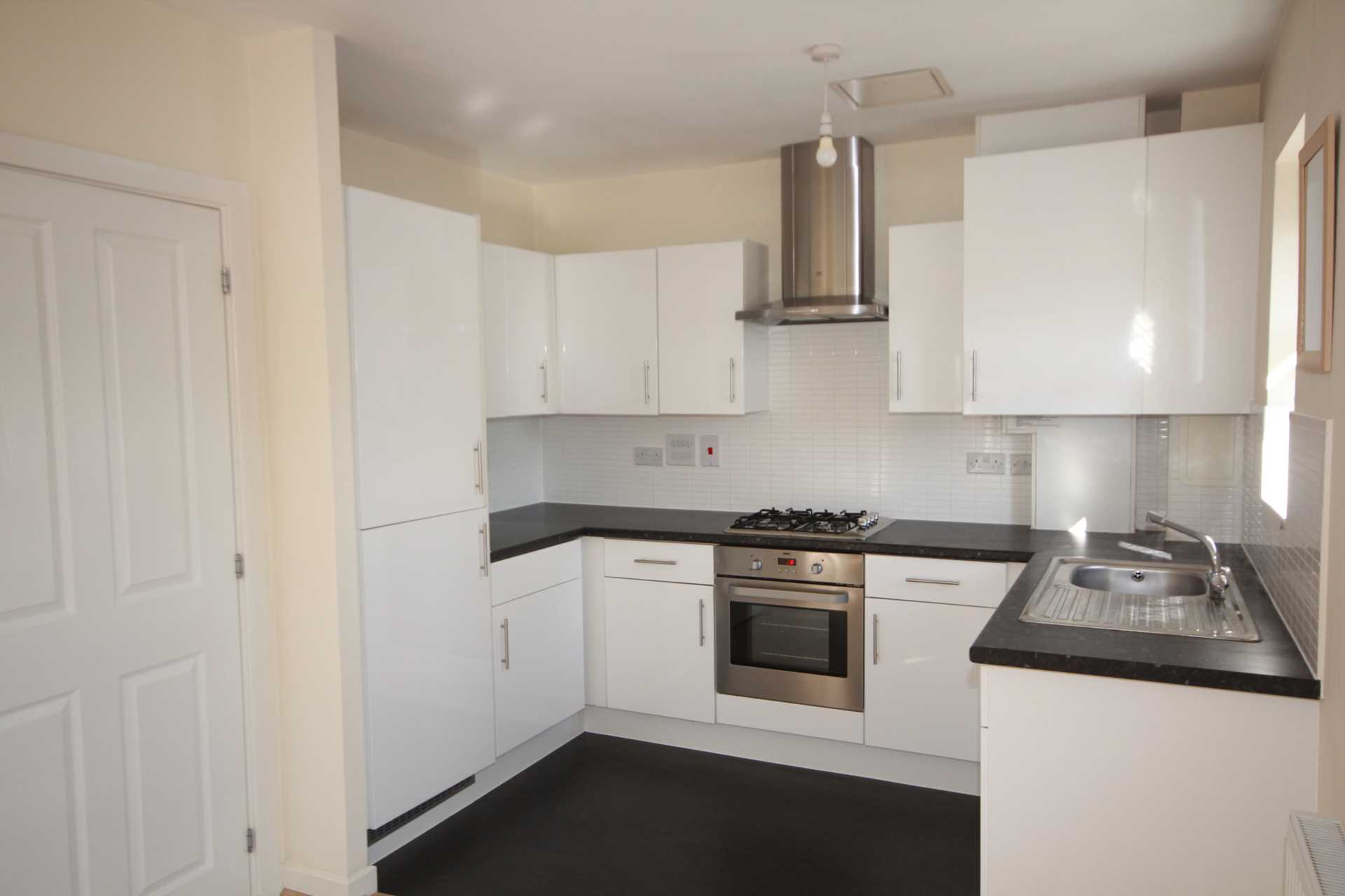 MODERN BOXMOOR APARTMENT IDEAL FOR STATION, HP1, Image 3
