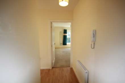 MODERN BOXMOOR APARTMENT IDEAL FOR STATION, HP1, Image 13