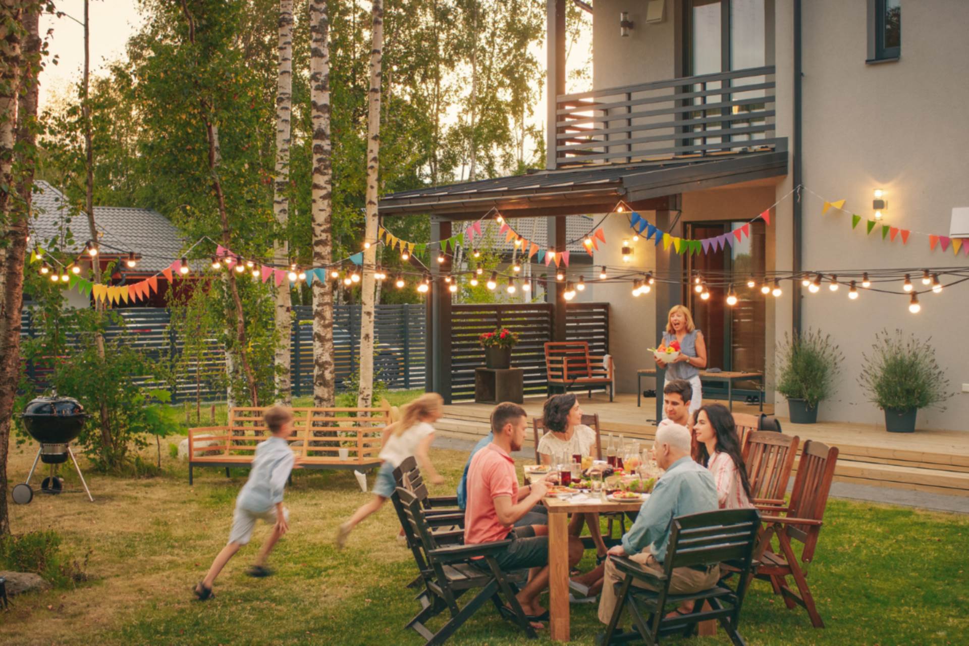 Creative ideas to make your summer garden stand out