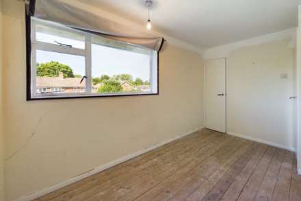 3 BED WITH GARAGE Widmore Drive, ADEYFIELD, Image 9