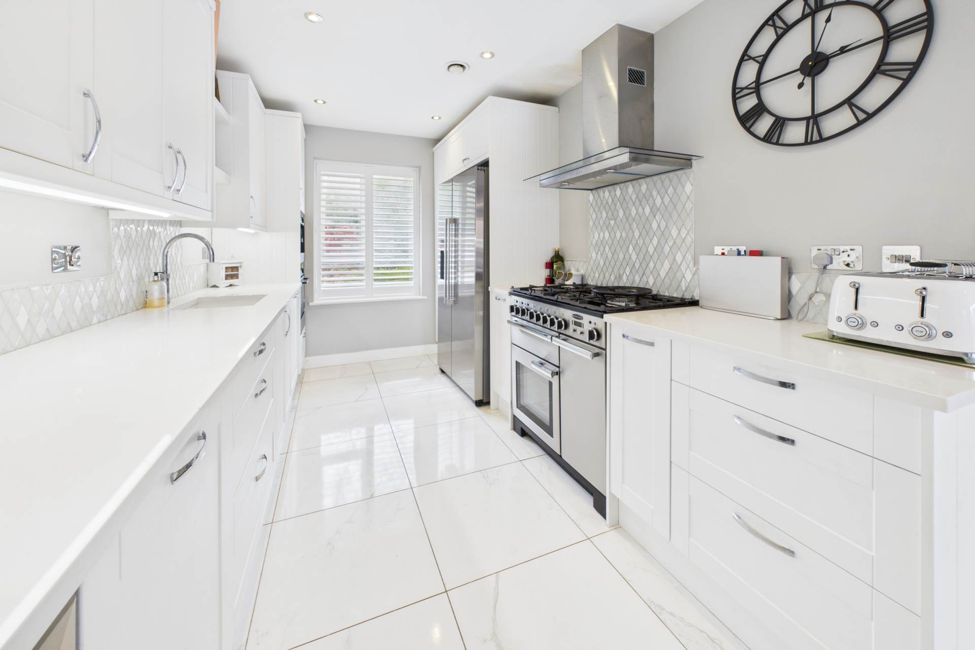 Kingcup Avenue, Leverstock Green, Image 25