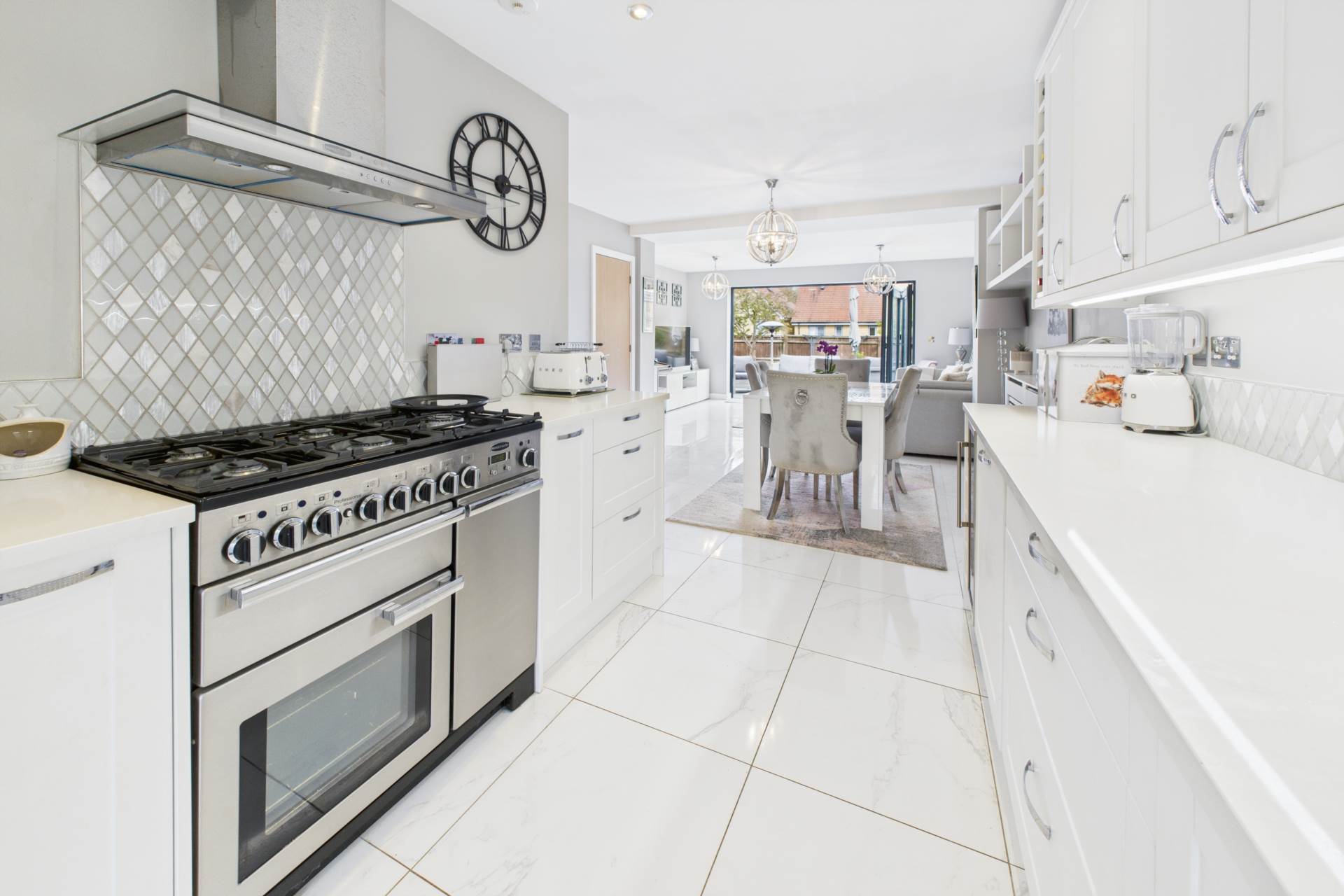 Kingcup Avenue, Leverstock Green, Image 4