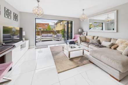 Kingcup Avenue, Leverstock Green, Image 1