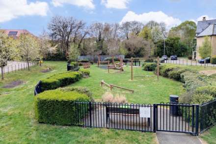 Kingcup Avenue, Leverstock Green, Image 20