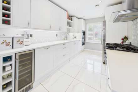 Kingcup Avenue, Leverstock Green, Image 5