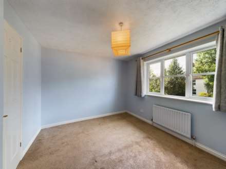 2 DOUBLE BED HOUSE - PARKING - BOXMOOR VILLAGE, HP1, Image 5