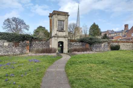 High Street, Old Town, Image 11
