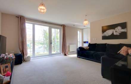 2 DOUBLE BED APARTMENT WITH 2 PARKING SPACES ON MODERN DEVELOPMENT., Image 3