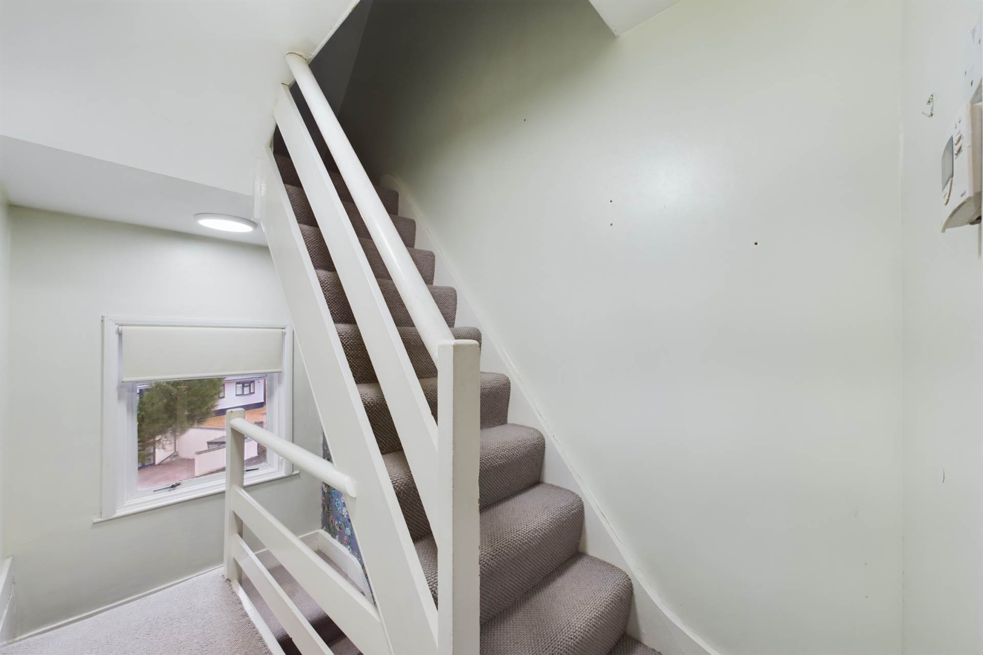 Glenview Road, Boxmoor, Image 15