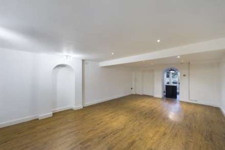 Glenview Road, Boxmoor, Image 10