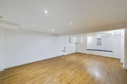 Glenview Road, Boxmoor, Image 9