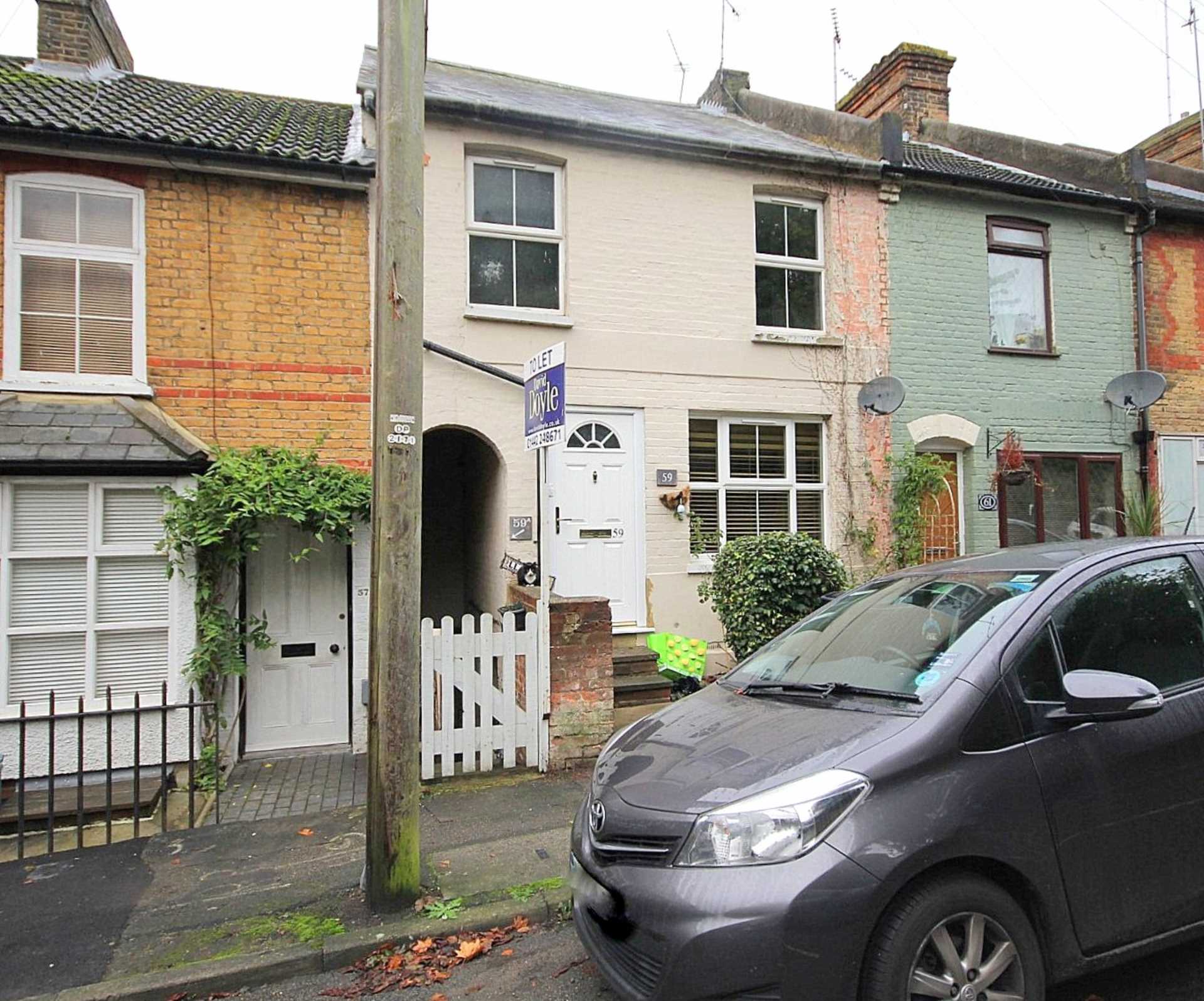 SUPERBLY PRESENTED AND PROPORTIONED DUPLEX MAISONETTE WITH STUDY AREA AND LARGE GARDEN, Image 1
