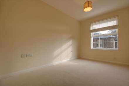 2 BED APARTMENT IN APSLEY - AVAILABLE NOW!, Image 8