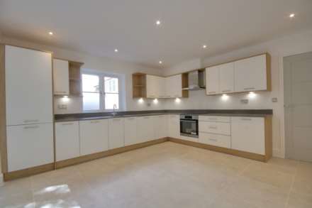 BRAND NEW 3 DOUBLE BED DETACHED with ENSUITE to MASTER BEDROOM, Image 41