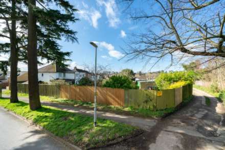 DEVELOPMENT PLOT TO THE REAR, AND ADJACENT TO, EXISTING CHARACTER PROPERTY - Glenview Road, BOXMOOR, HP1, Image 12
