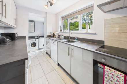 Counters Close, Boxmoor, Image 5