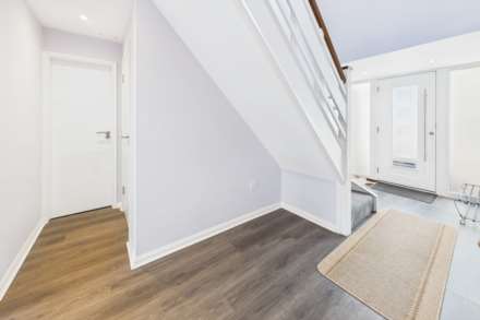Counters Close, Boxmoor, Image 6