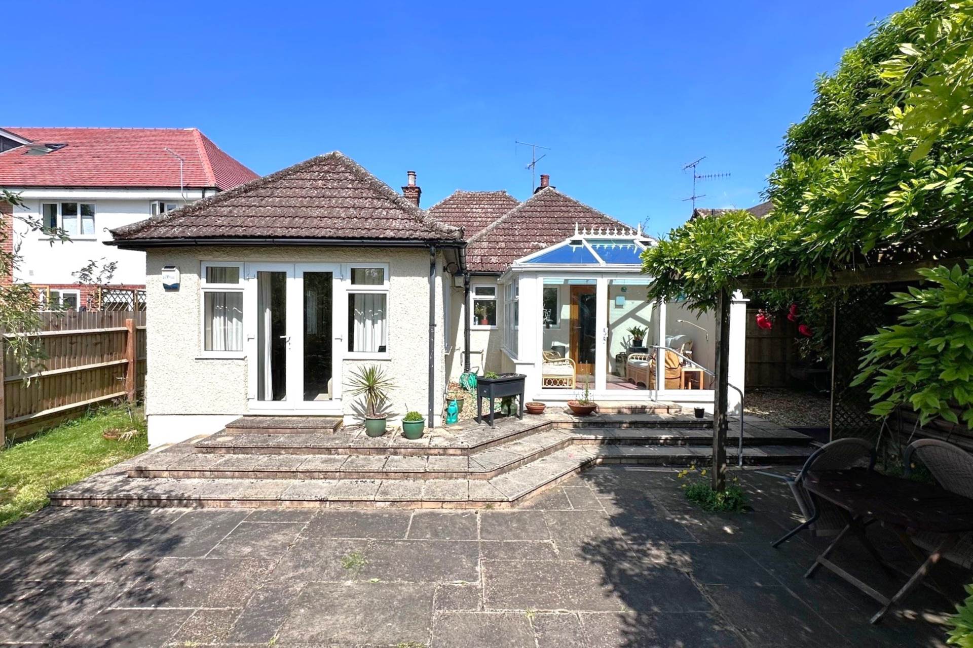 Property For Sale Chesham Road, BOVINGDON ** NO UPPER CHAIN