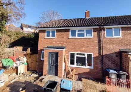 3 Bedroom House, Shrubhill Road, Chaulden, HP1