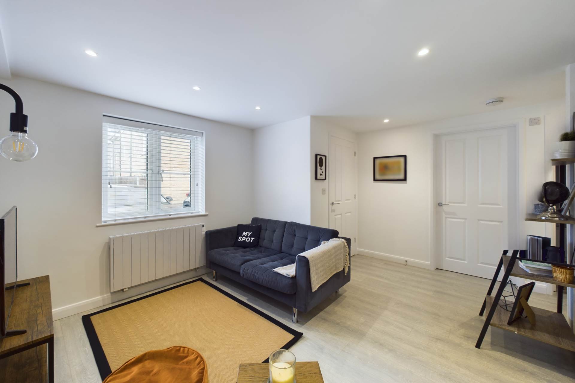 White Lion Street, Apsley, Part Furnished, Available Now, Image 3