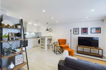 White Lion Street, Apsley, Part Furnished, Available Now, Image 2