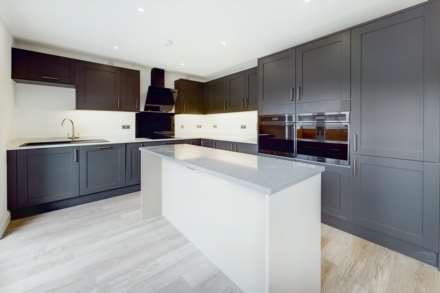 Plot 2 Eleanor Close, South Park Gardens, Berkhamsted, Image 6