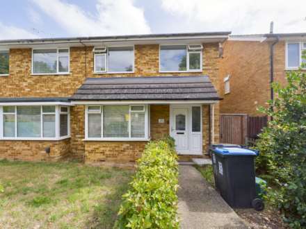 3 Bedroom House, Heath Lane, Family Home, Unfurnished, Available From 17/06/23