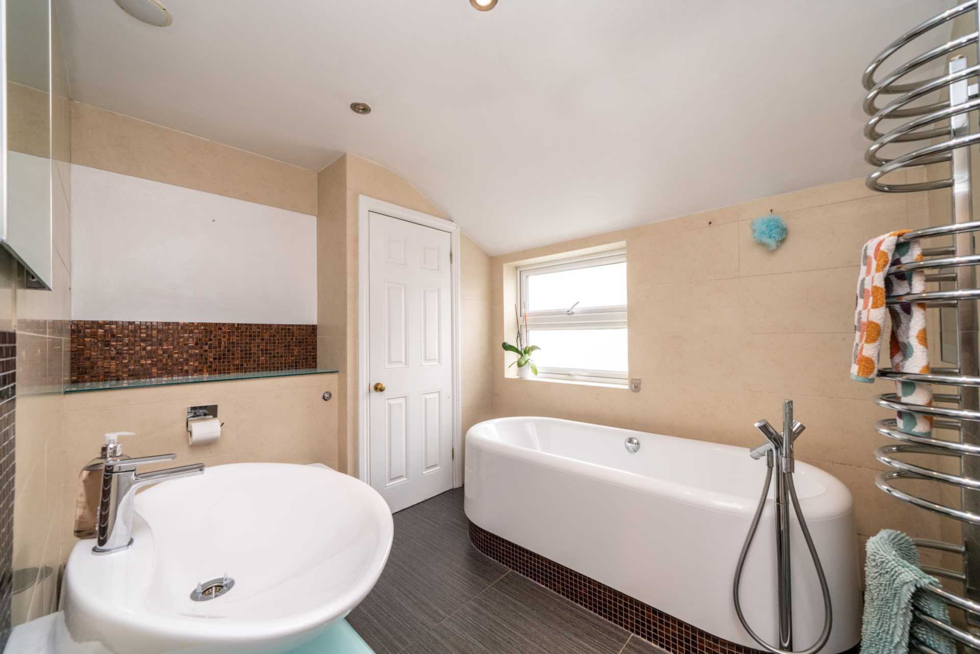 Property For Sale Kingsland Road, Boxmoor David Doyle (ID 18564)