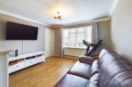 3 BED in Boxted Road, WARNERS END, HP1, Image 2