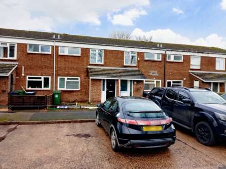 2 Bedroom House, Kingsley Walk, Tring, Unfurnished, Available Now
