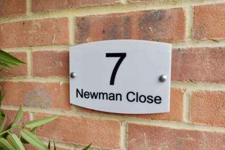 Newman Close, Bovingdon, Image 24
