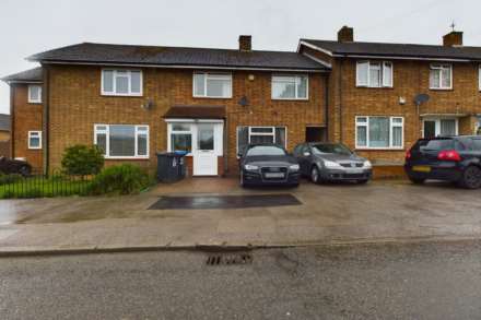 4 Bedroom House, Rumballs Road, Hemel Hempstead, Unfurnished, Available From 1st June 2024