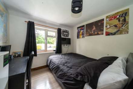 Grosvenor Terrace, Boxmoor, Image 9