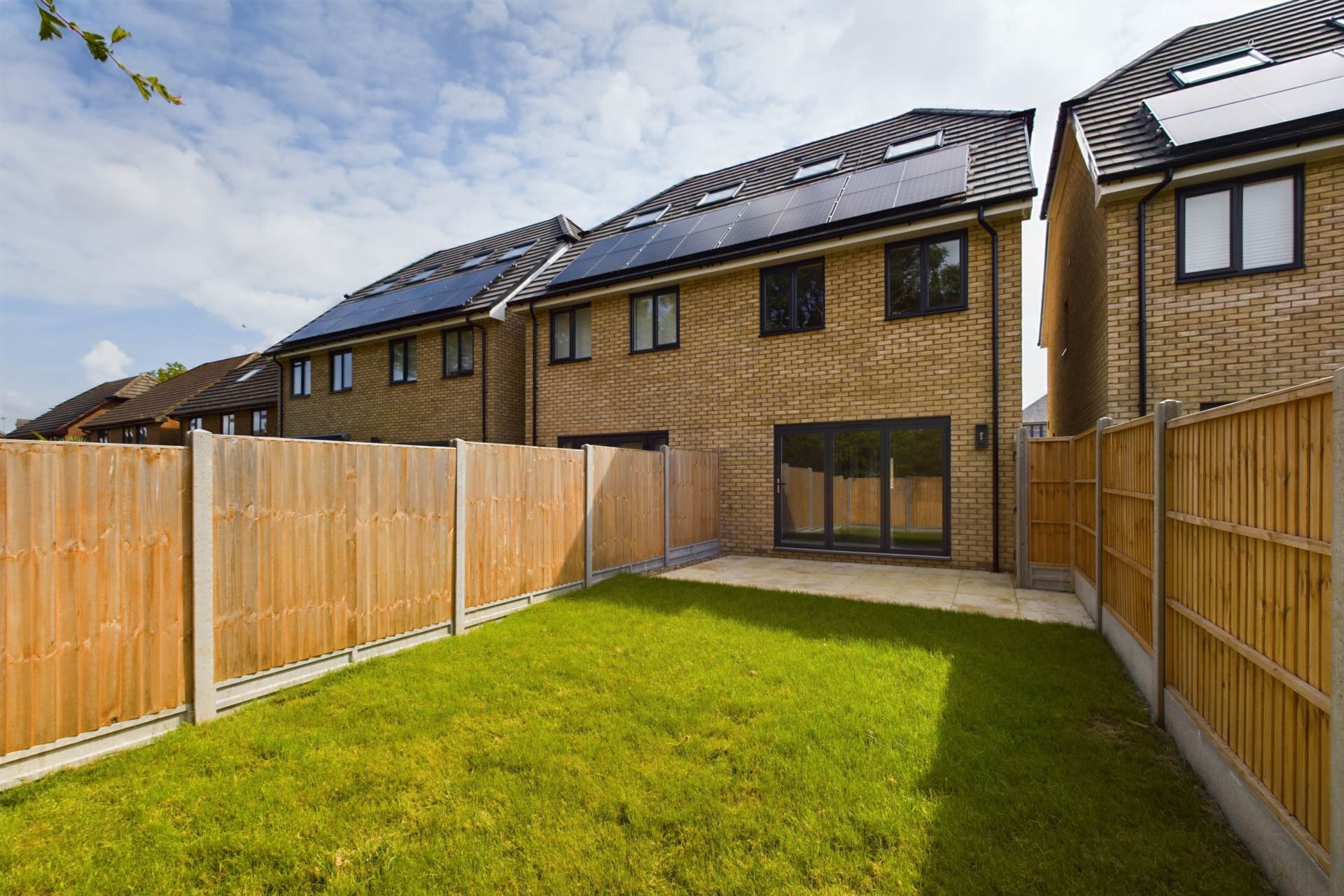 PLOT 6  SABINE CLOSE **  HIGH STREET GREEN, HH, Image 10