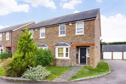 3 Bedroom Semi-Detached, Farm Way, Adeyfield, Unfurnished, Available Now