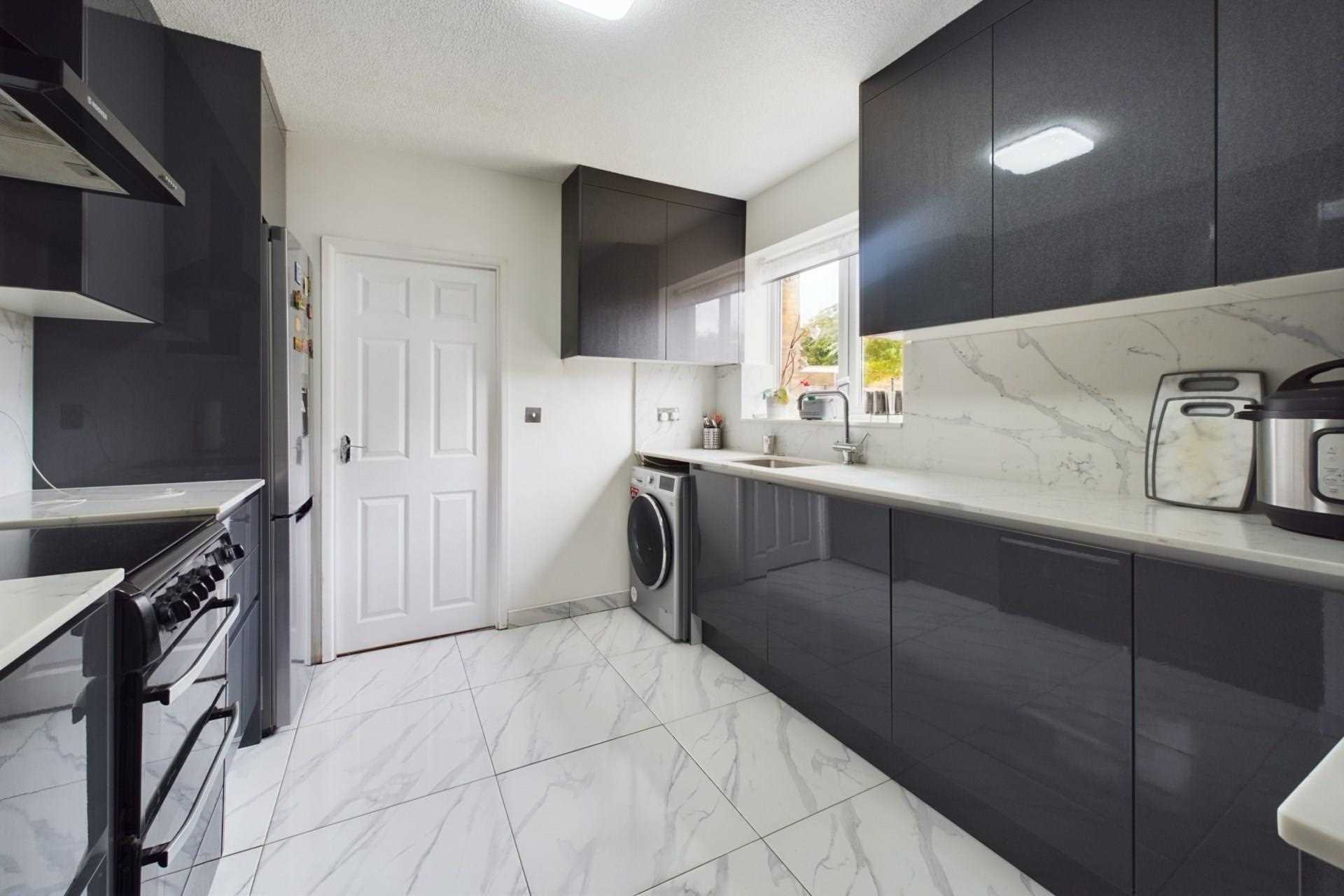 White Hart Drive, Hemel Hempstead, Image 6
