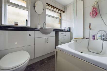 White Hart Drive, Hemel Hempstead, Image 10