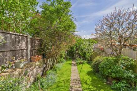 South Hill Road, Town Centre, Image 9
