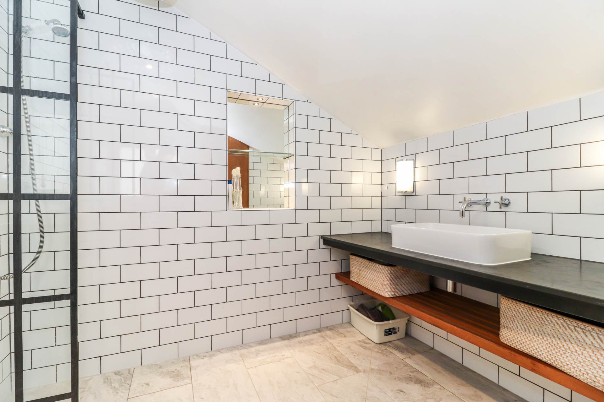 Roughdown Villas Road, Felden, Image 12