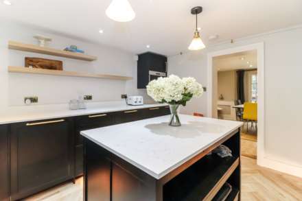 Roughdown Villas Road, Felden, Image 23