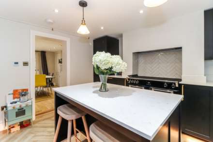 Roughdown Villas Road, Felden, Image 25