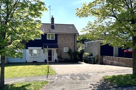 3 Bedroom Semi-Detached, Galley Hill, Gadebridge