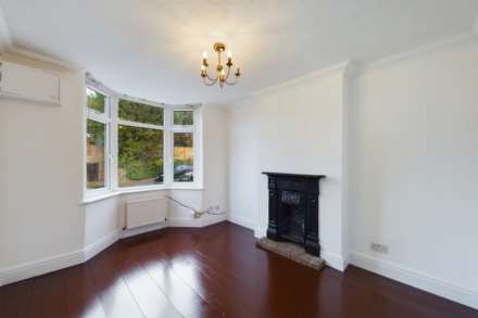 Cotterells Hill, Town Centre, Unfurnished, Available Now, Image 3