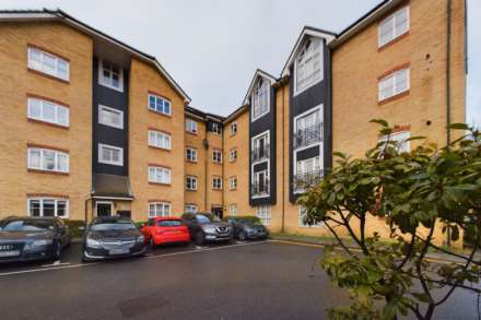 1 Bedroom Flat, Stephenson Wharf, Hemel Hempstead, Furnished (All Furniture In Pictures) Or Unfurnished, Available Now