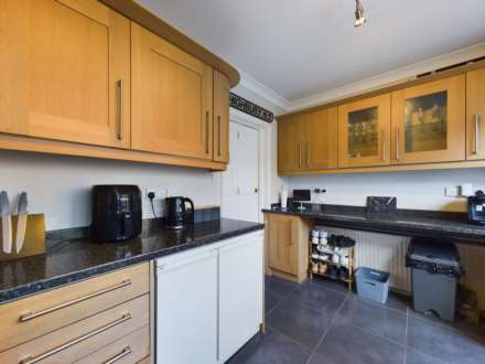 Sunnyhill Road, Boxmoor, Unfurnished, Available Now, Image 14