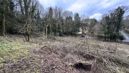 **  LAND FOR SALE - CIRCA 2.15 ACRES   **  Rucklers Lane, KINGS LANGLEY, Image 10