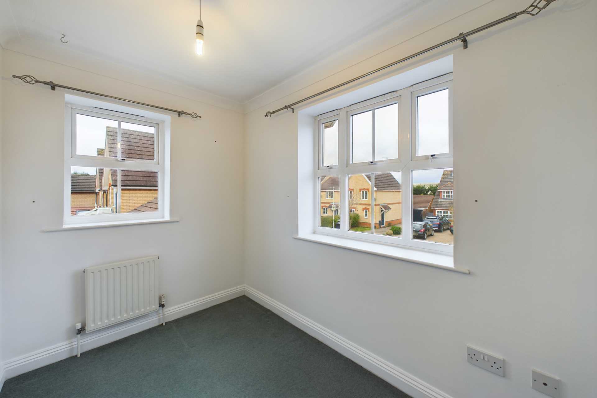 Property For Sale Hawkins Way, Bovingdon David Doyle (ID 20226)