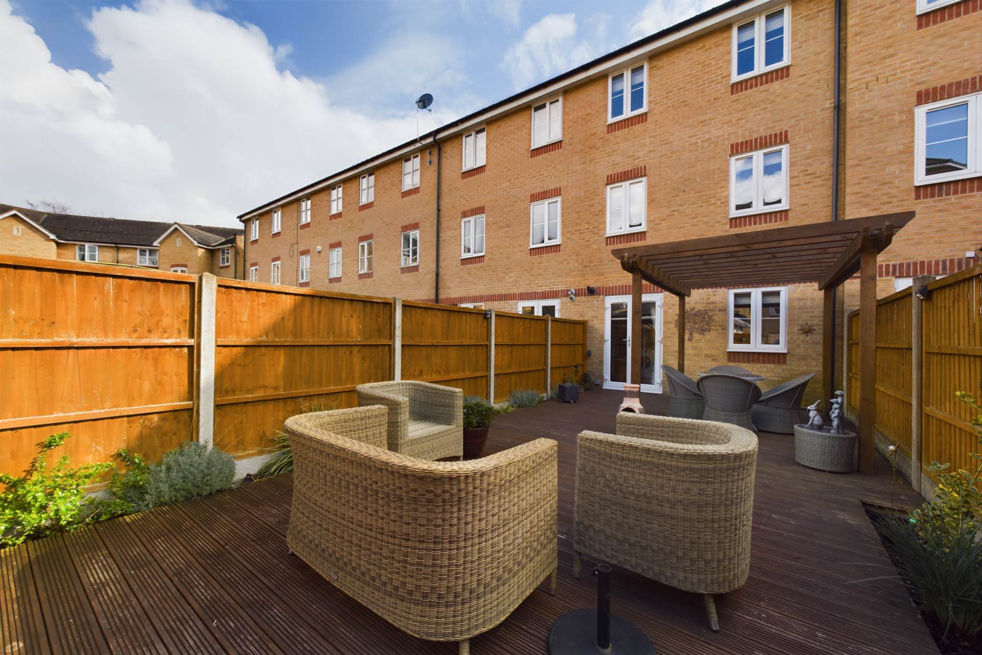 Property For Sale Stephenson Wharf, Apsley Lock David Doyle (ID 20375)