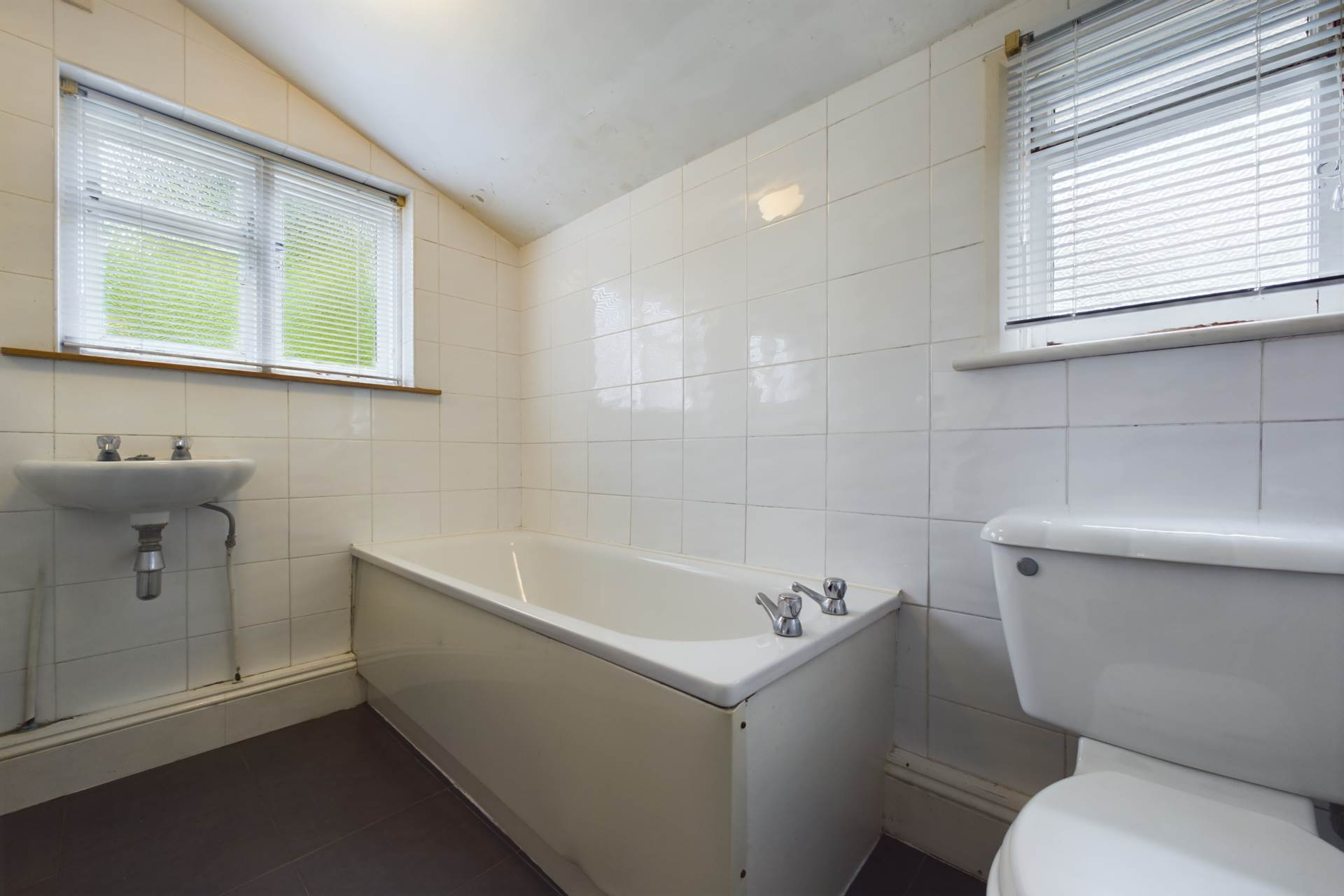 Property For Sale ** GARAGE, OUTBUILDINGS AND PARKING ** Horsecroft Road, BOXMOOR David